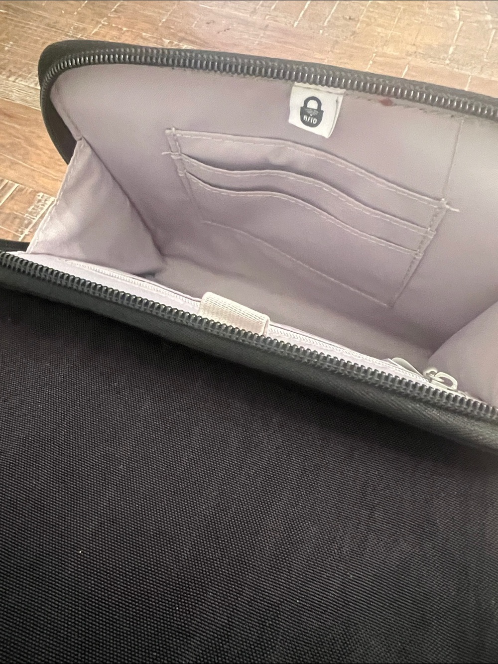 Baggallini Black Crossbody Wallet with Silver Turn-Lock - Picture 3 of 7